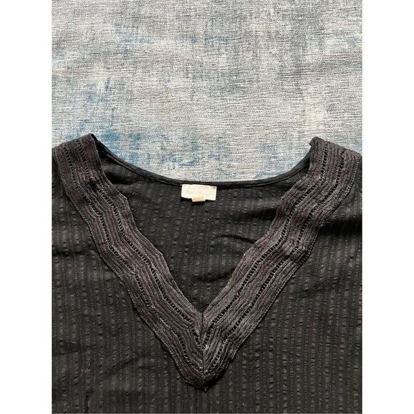 Hem & Thread Black Textured Stripe V Neck Tie Front Ruffle Sleeve Tee Large - Picture 4 of 7